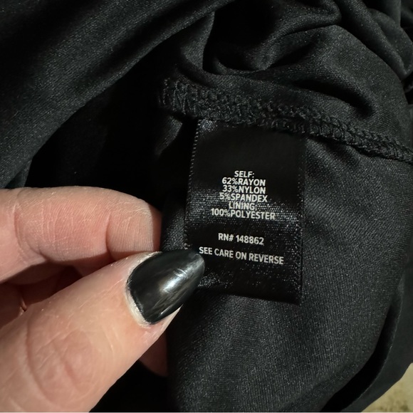 Torrid Special Occasion Black Ponte Off Shoulder Gown NWT Size 26 - Picture 6 of 10